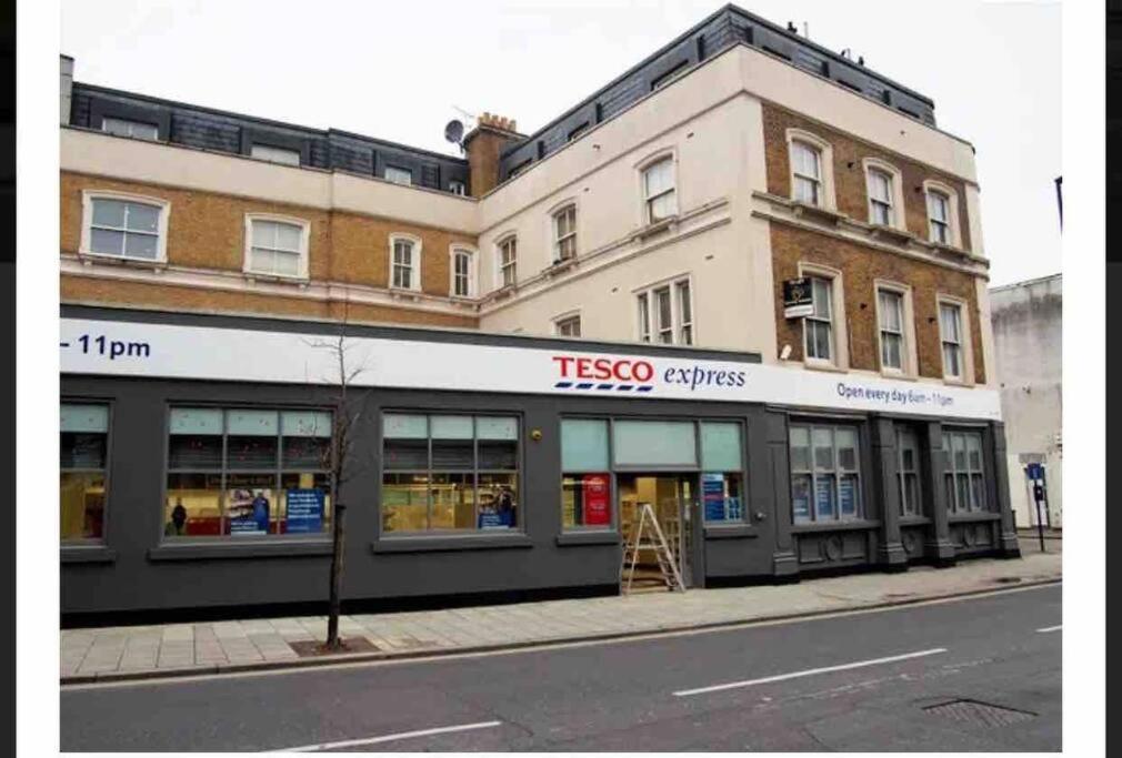Spacious One Bedroom Private Flat In Brixton +Wifi London Exterior photo