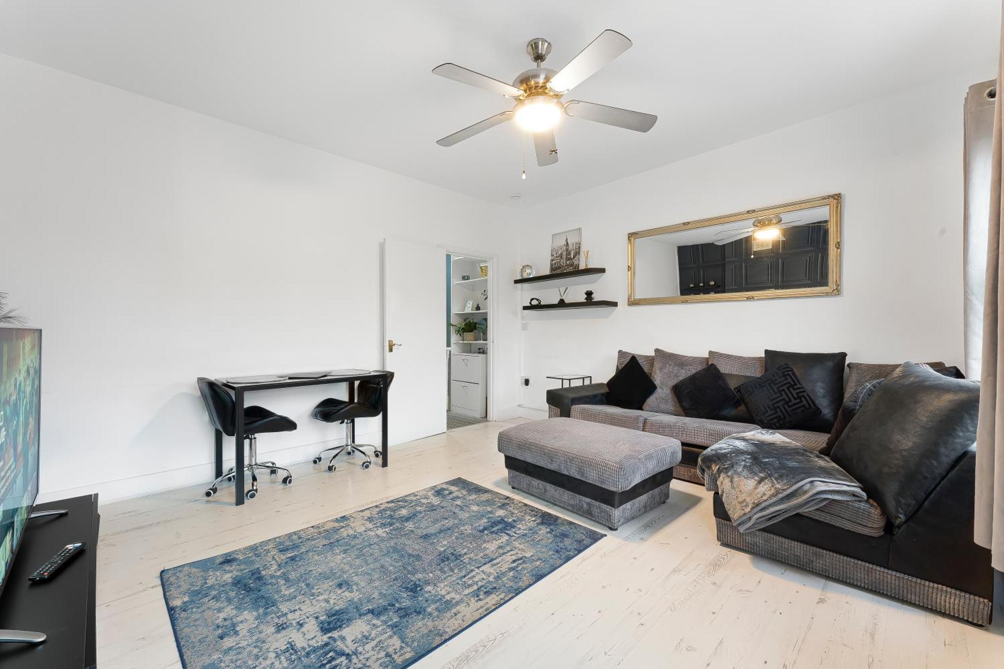 Spacious One Bedroom Private Flat In Brixton +Wifi London Exterior photo