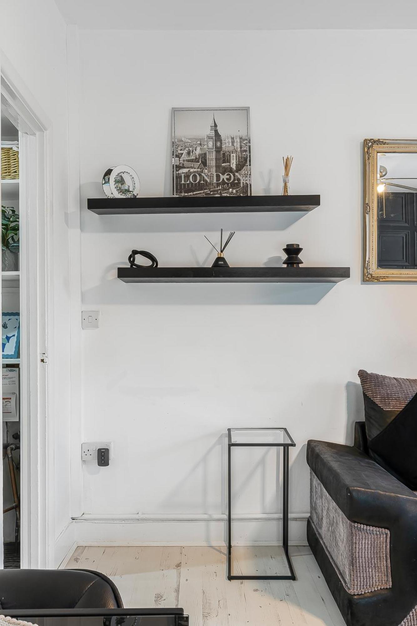 Spacious One Bedroom Private Flat In Brixton +Wifi London Exterior photo