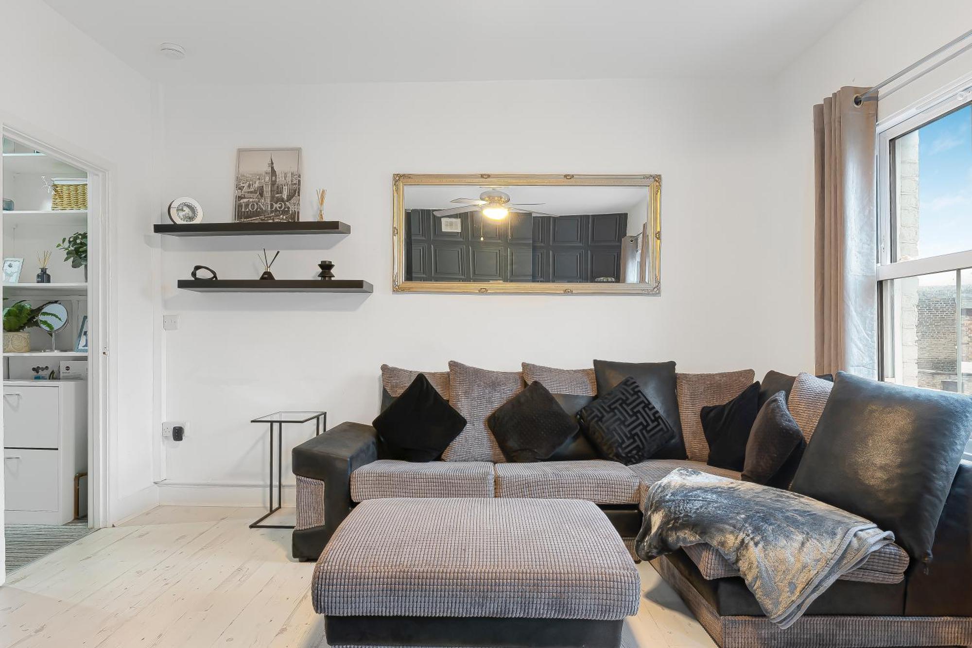Spacious One Bedroom Private Flat In Brixton +Wifi London Exterior photo